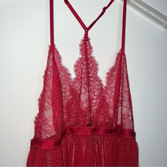 Victoria's Secret Lingerie Babydoll Slip Red Lace Dotted Mesh Plunge Size Large - Picture 4 of 8